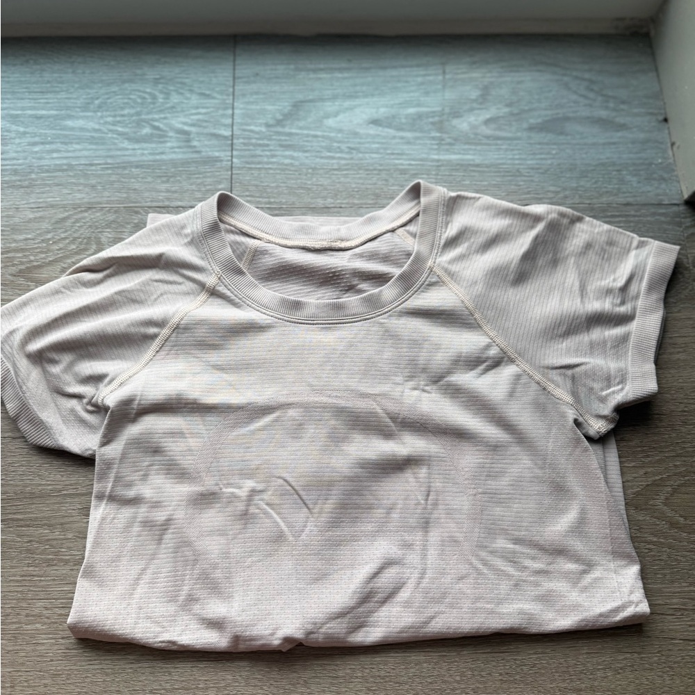 Lululemon Swiftly Tech